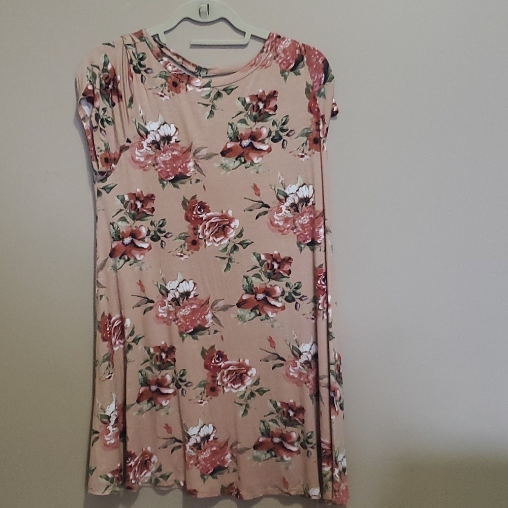 Emerald dress size large $5 if buying 2 or more items